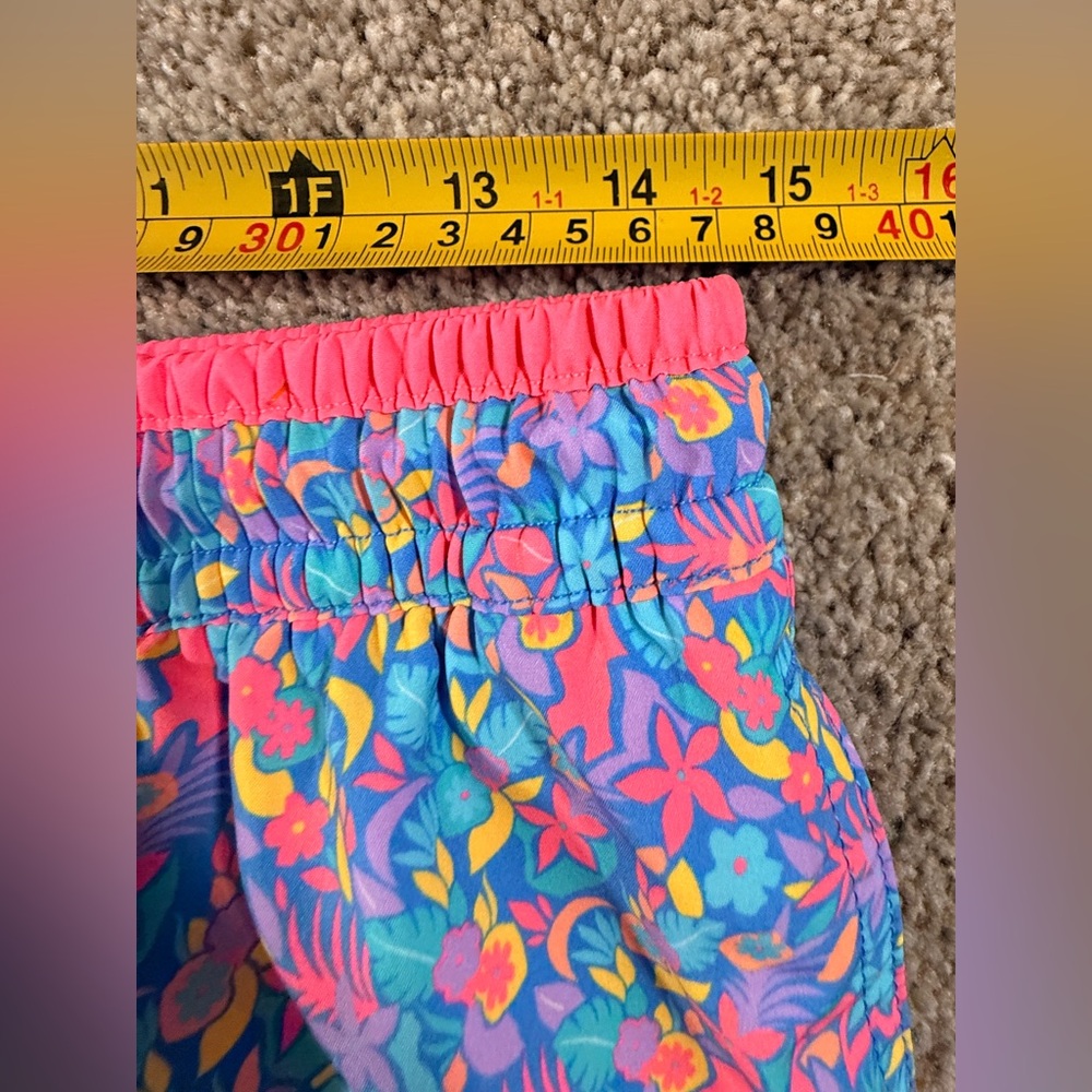 Chubbies "The Spades" 5.5 Blue Floral Mesh Lined Swim Trunks Mens Size M - Picture 11 of 13